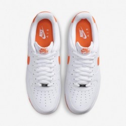 Chaussures Nike Air Force 1 '07 pour homme (FJ4146-109, blanc/blanc/orange de sécurité)