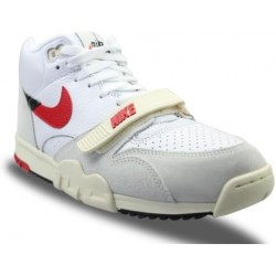 Chaussure de course moderne Nike pour homme